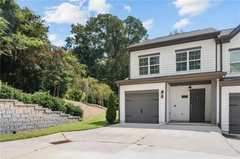 2893 Royal Heights Drive