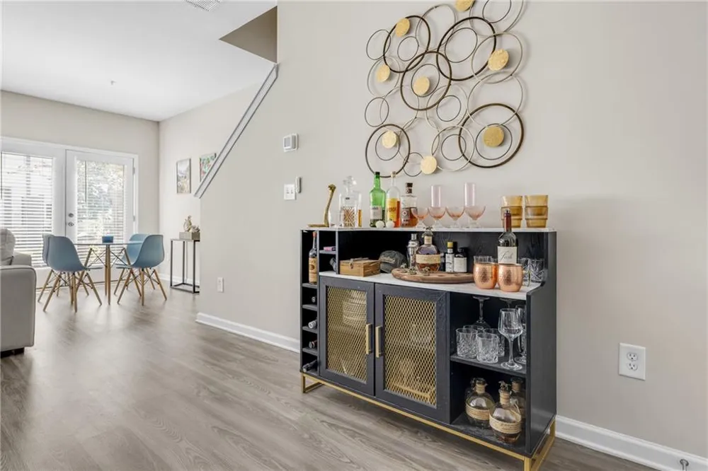 2893 Royal Heights Drive Atlanta, GA 30318