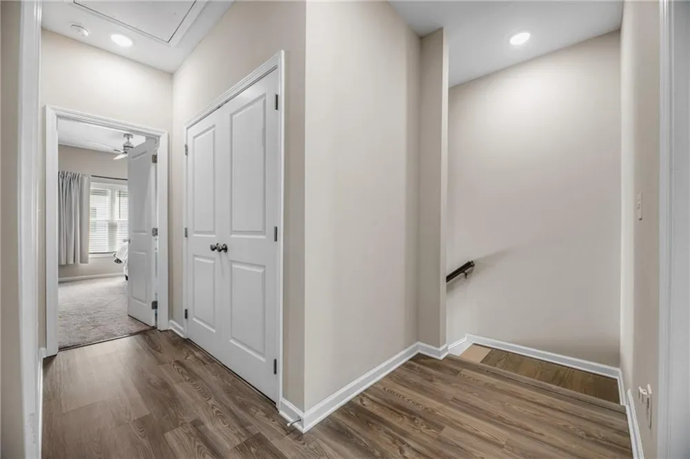 2893 Royal Heights Drive Atlanta, GA 30318