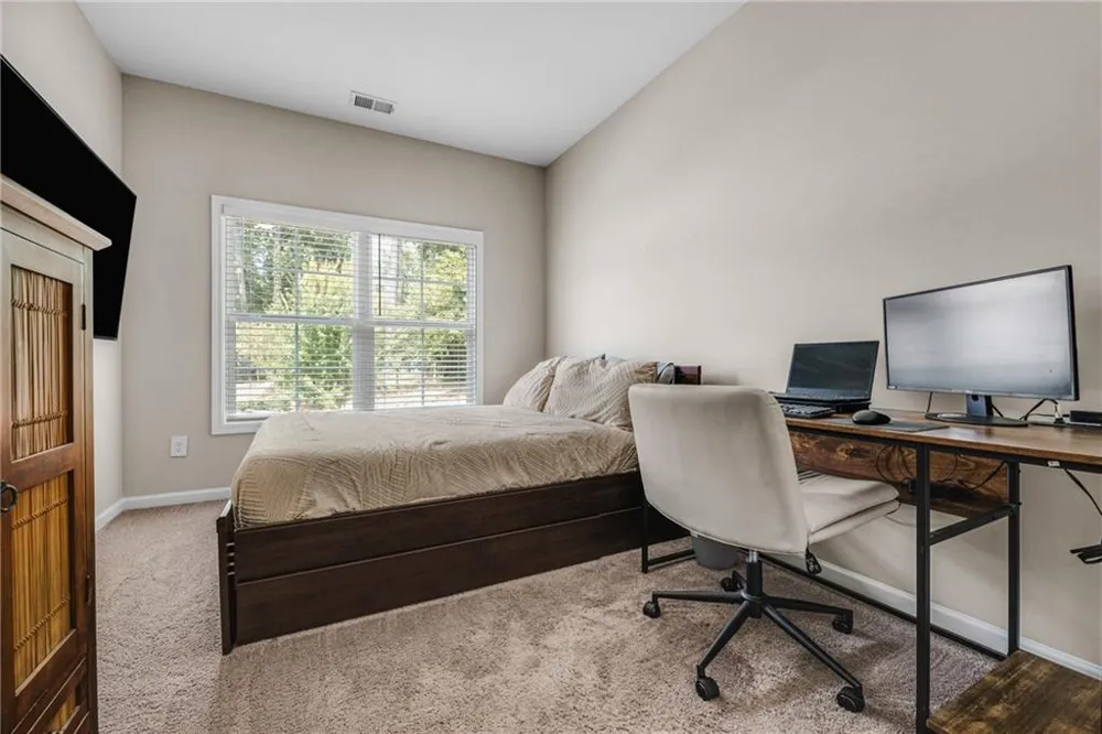 2893 Royal Heights Drive Atlanta, GA 30318