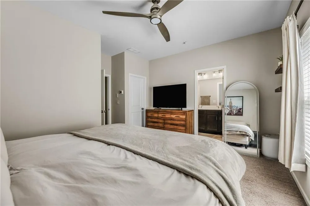 2893 Royal Heights Drive Atlanta, GA 30318