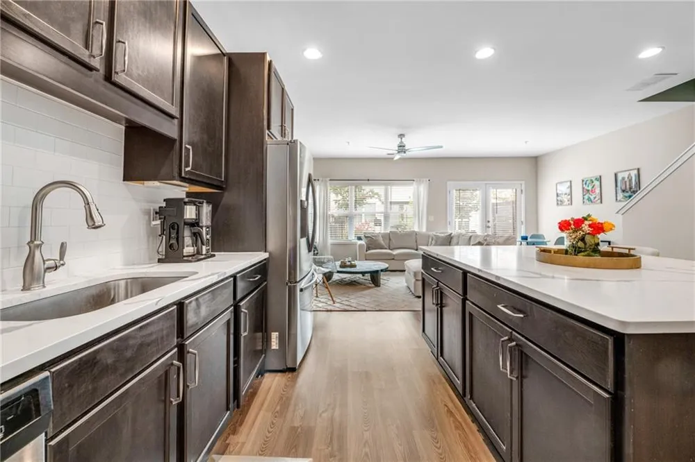 2893 Royal Heights Drive Atlanta, GA 30318