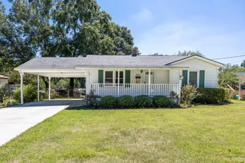 1024 Oakdale Drive SE