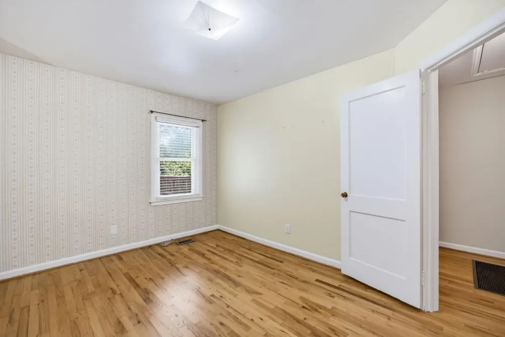 1024 Oakdale Drive SE Smyrna, GA 30080