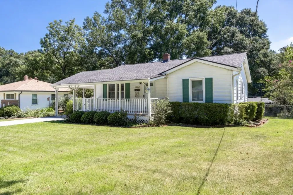 1024 Oakdale Drive SE Smyrna, GA 30080
