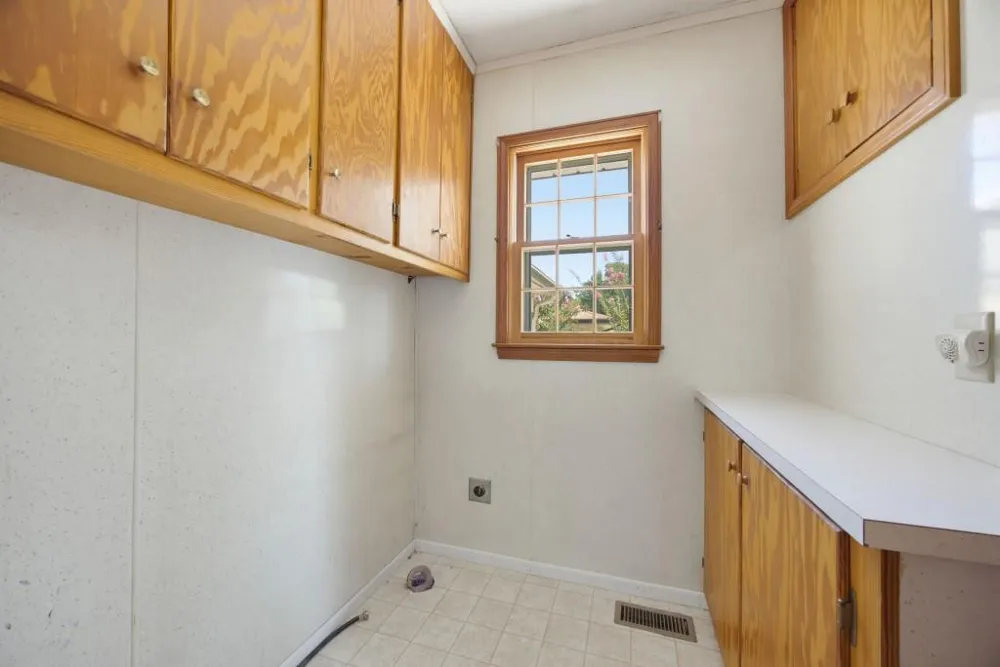 1024 Oakdale Drive SE Smyrna, GA 30080