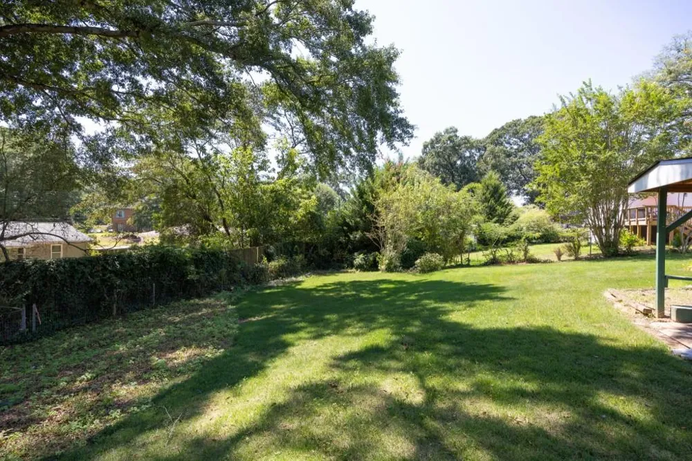 1024 Oakdale Drive SE Smyrna, GA 30080