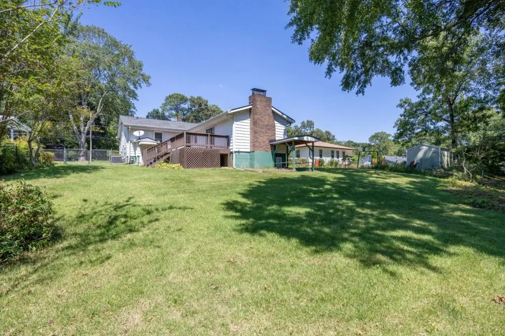 1024 Oakdale Drive SE Smyrna, GA 30080