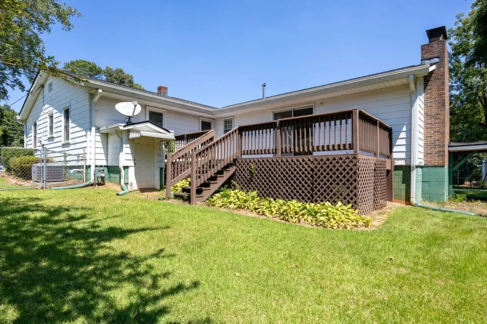 1024 Oakdale Drive SE Smyrna, GA 30080