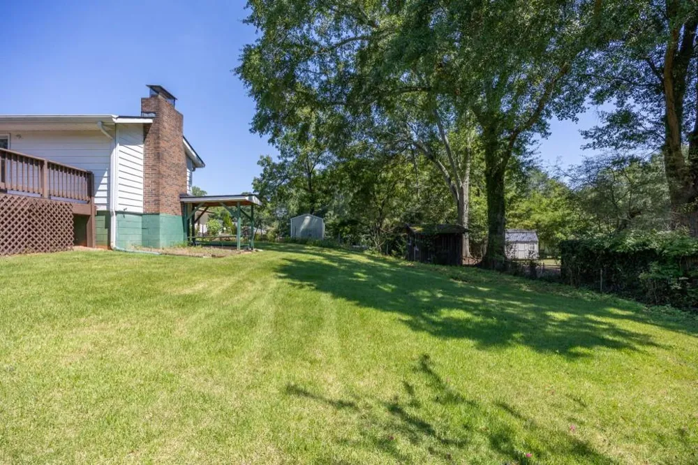 1024 Oakdale Drive SE Smyrna, GA 30080