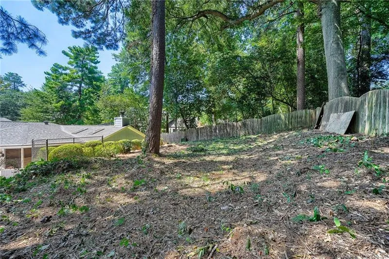 1278 Fairhill Lane Brookhaven, GA 30319