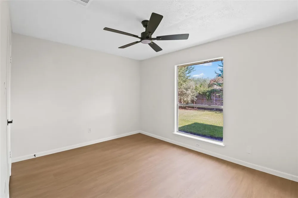 2807 Custer League City, TX 77573