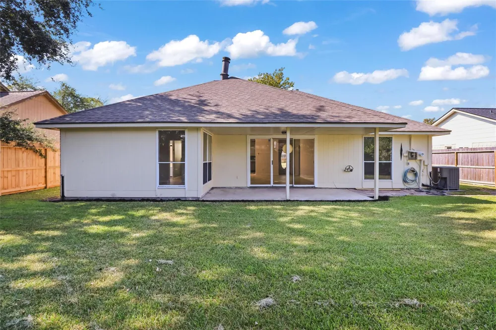 2807 Custer League City, TX 77573