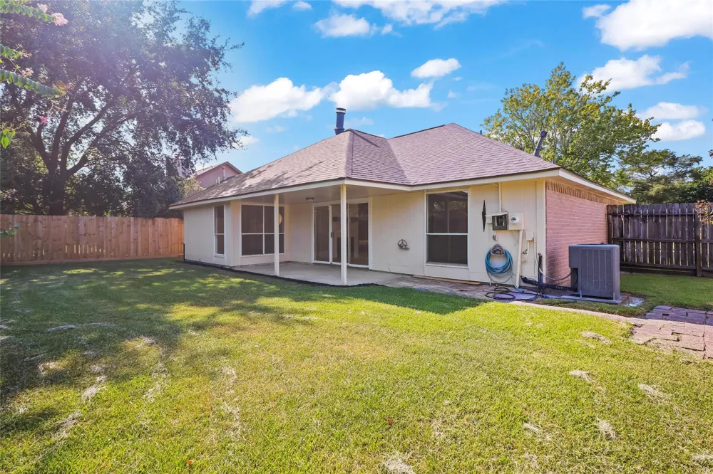 2807 Custer League City, TX 77573