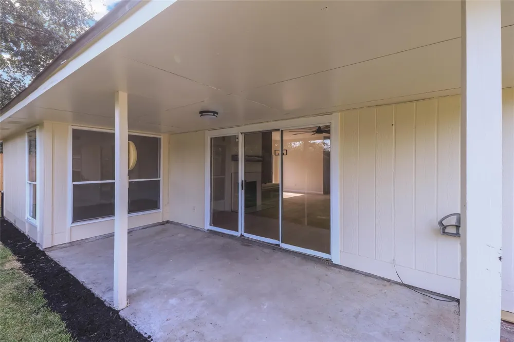 2807 Custer League City, TX 77573