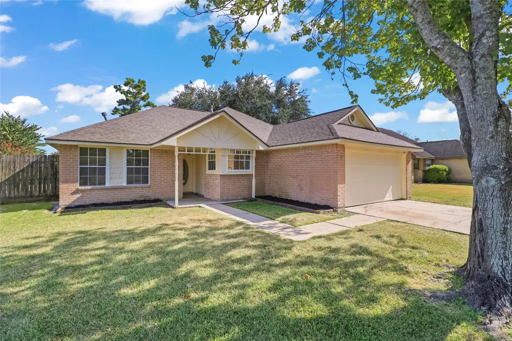 2807 Custer League City, TX 77573