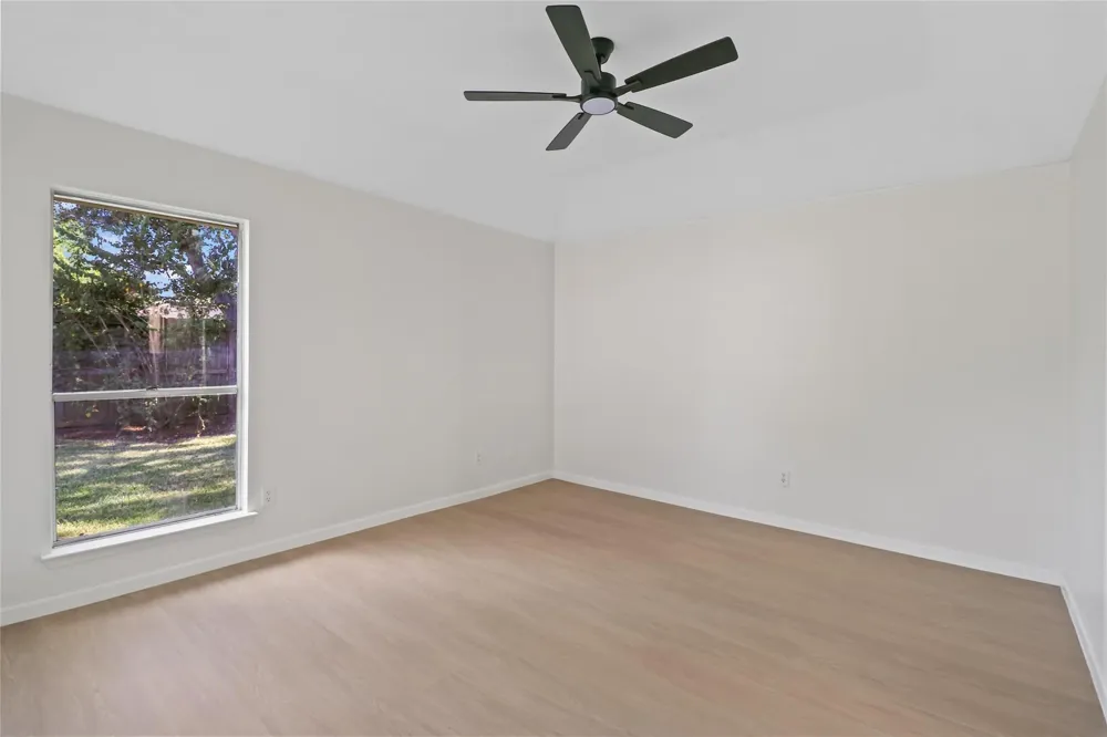 2807 Custer League City, TX 77573