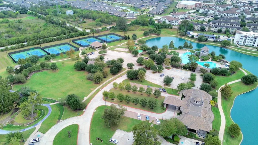 4411 Enchanted Spring Ct Sugar Land, TX 77479