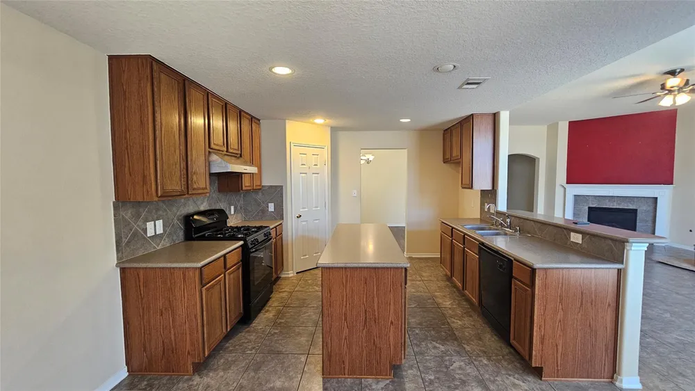 9923 Yearling Place Conroe, TX 77385