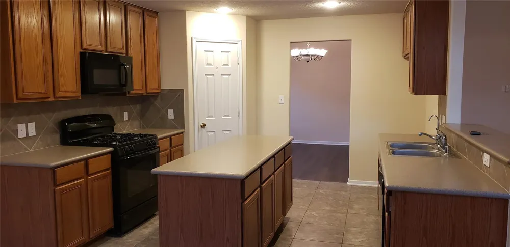 9923 Yearling Place Conroe, TX 77385