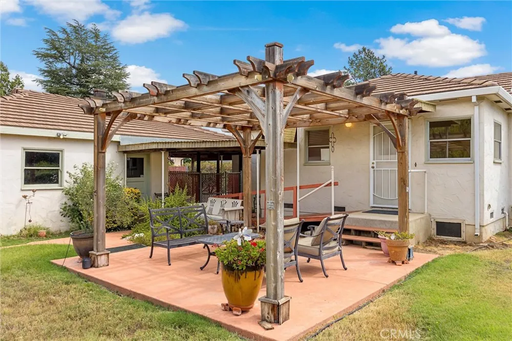 319 S Merrill Avenue Willows, CA 95988