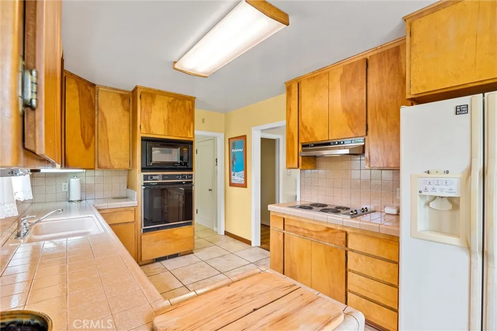 319 S Merrill Avenue Willows, CA 95988