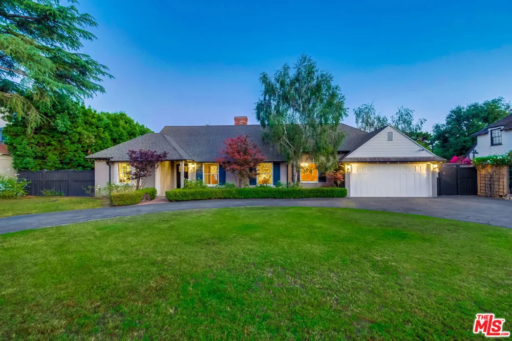 12642 Otsego Street Valley Village, CA 91607