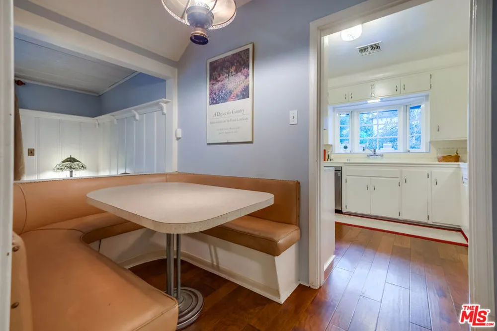 12642 Otsego Street Valley Village, CA 91607