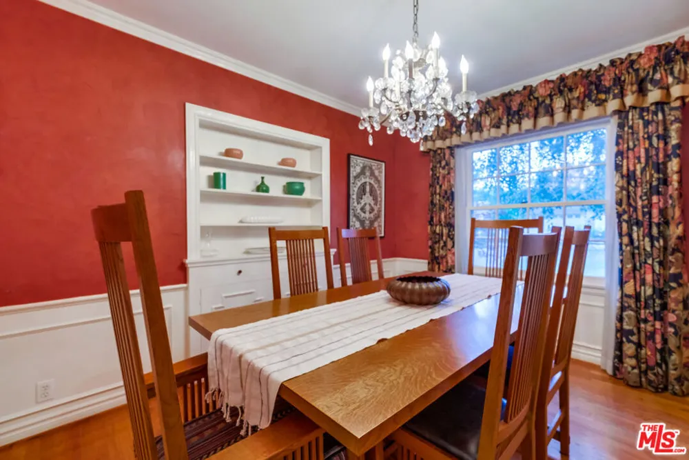 12642 Otsego Street Valley Village, CA 91607