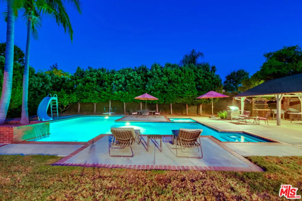 12642 Otsego Street Valley Village, CA 91607