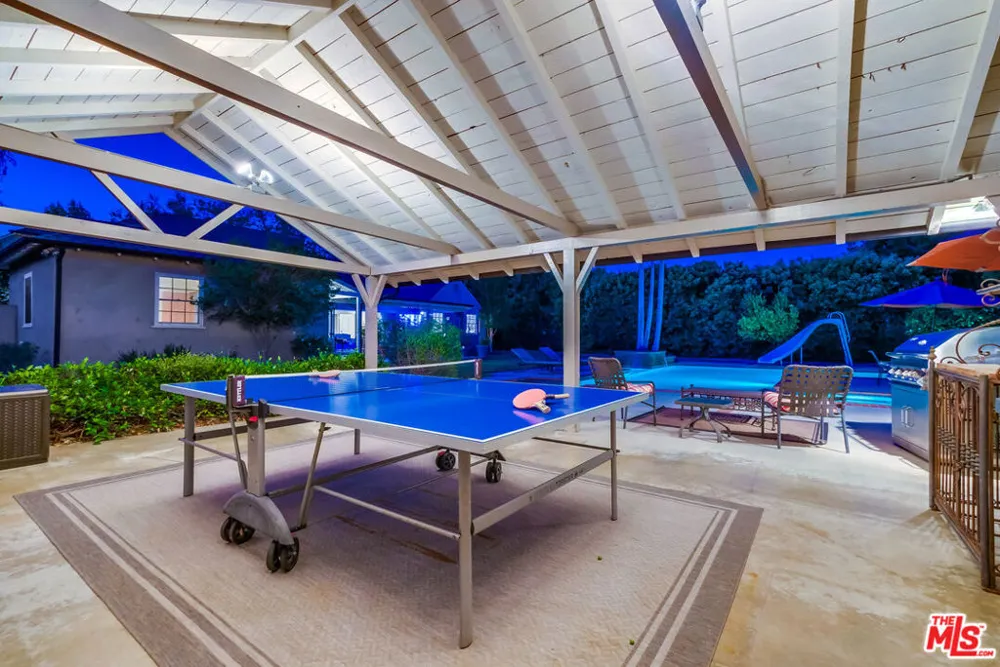 12642 Otsego Street Valley Village, CA 91607