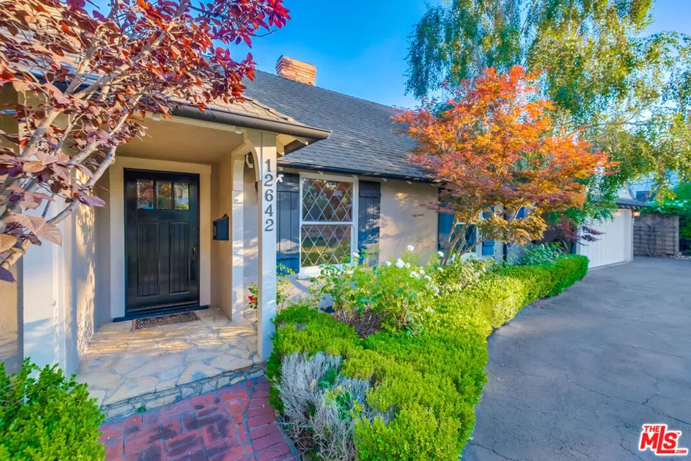 12642 Otsego Street Valley Village, CA 91607