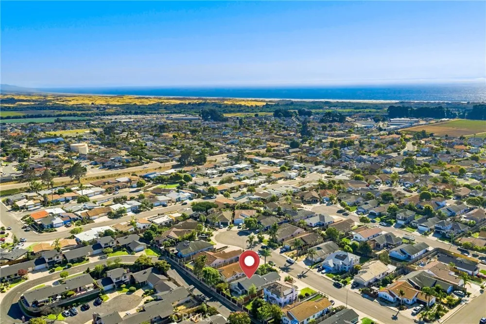 1145 Rose Ct Grover Beach, CA 93433