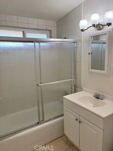 8124 Peach Avenue California City, CA 93505
