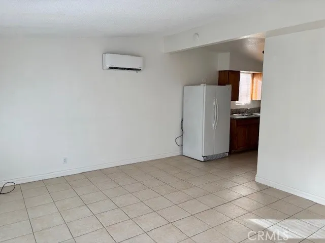 8124 Peach Avenue California City, CA 93505