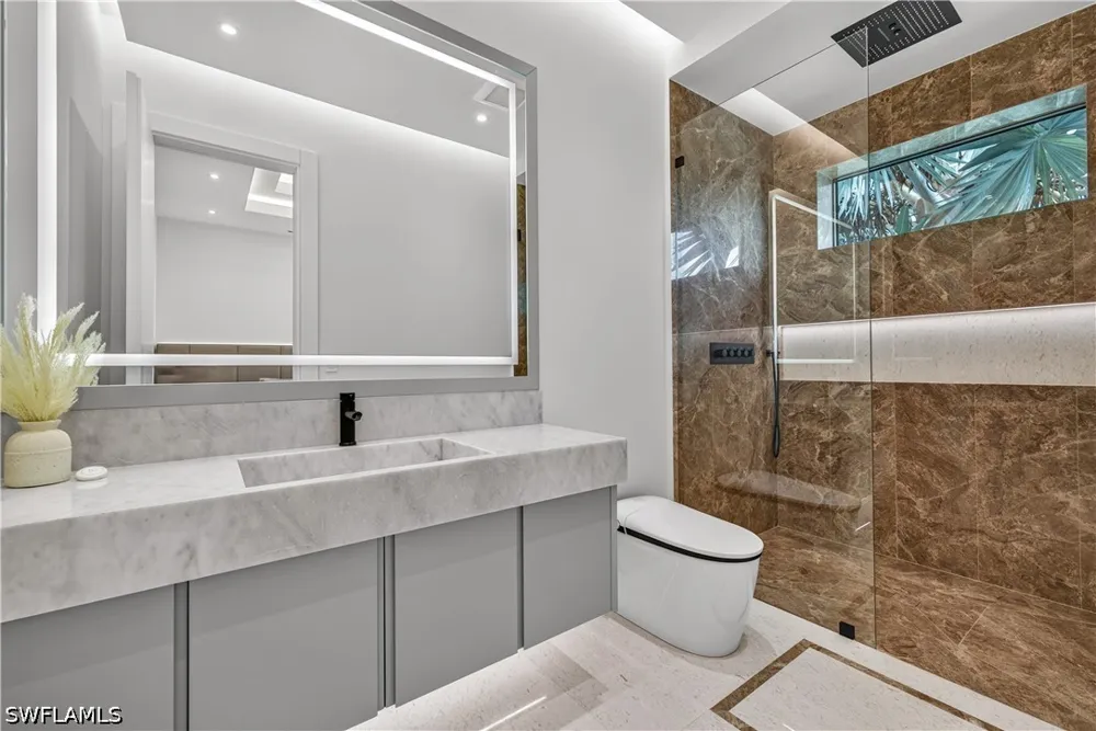 CYPRESS STREET Naples, FL 34112