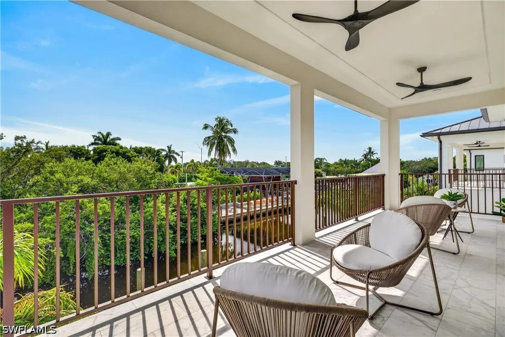 CYPRESS STREET Naples, FL 34112
