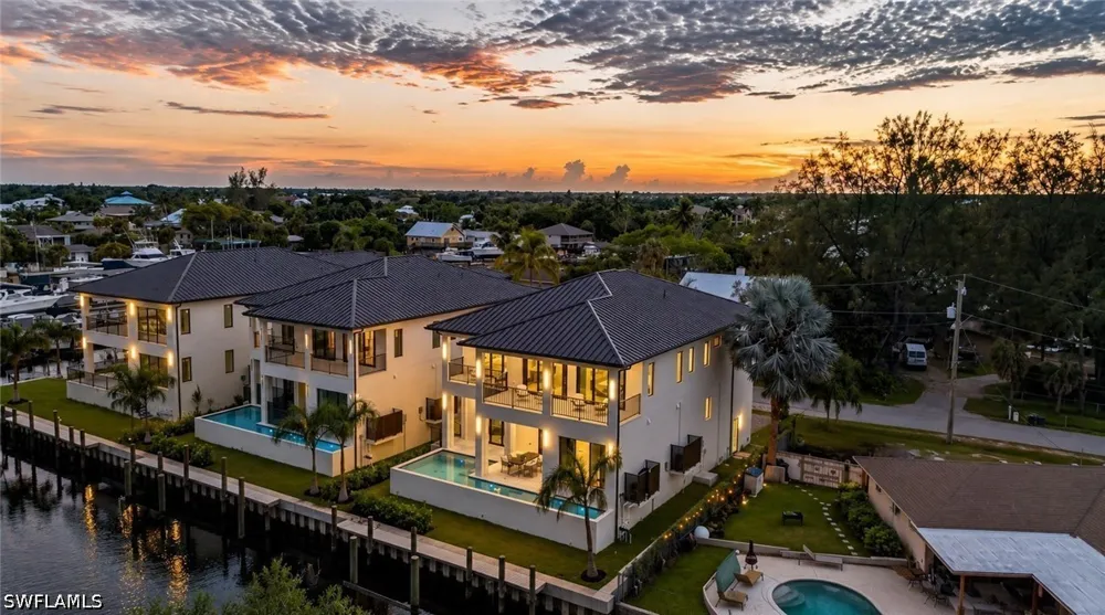 CYPRESS STREET Naples, FL 34112