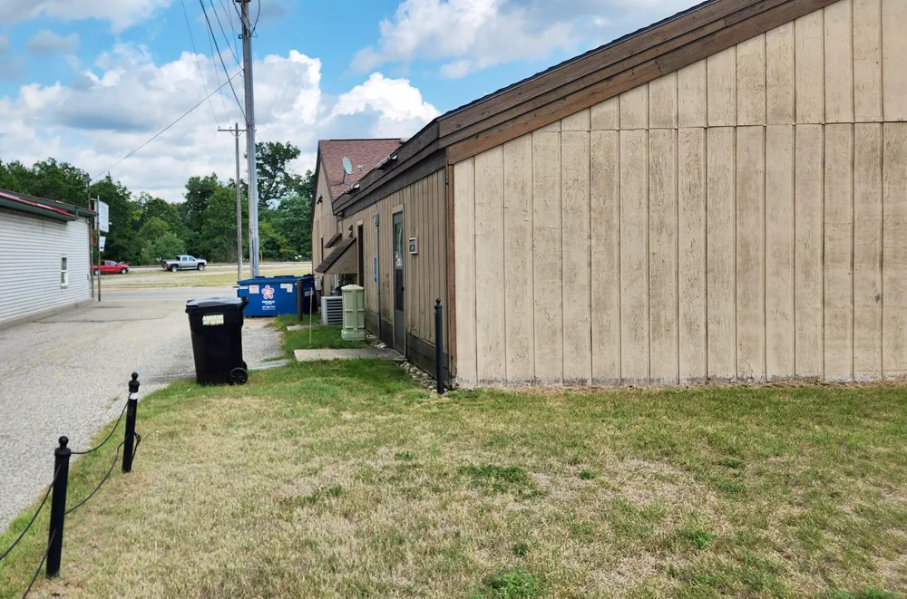 1199 E Wilcox Avenue White Cloud, MI 49349