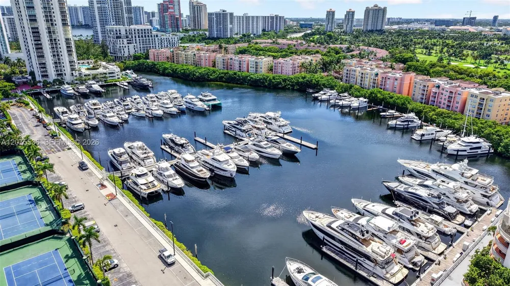 19707 Turnberry Way #22A Aventura, FL 33180