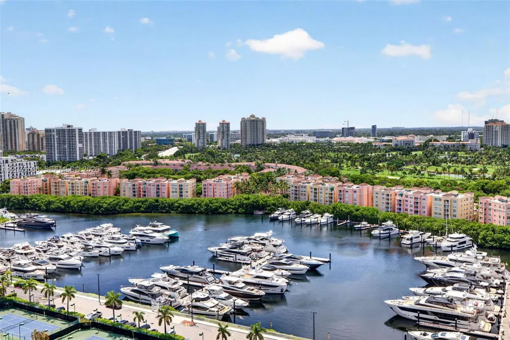 19707 Turnberry Way #22A Aventura, FL 33180