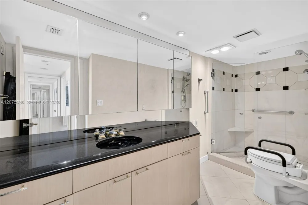 19707 Turnberry Way #22A Aventura, FL 33180
