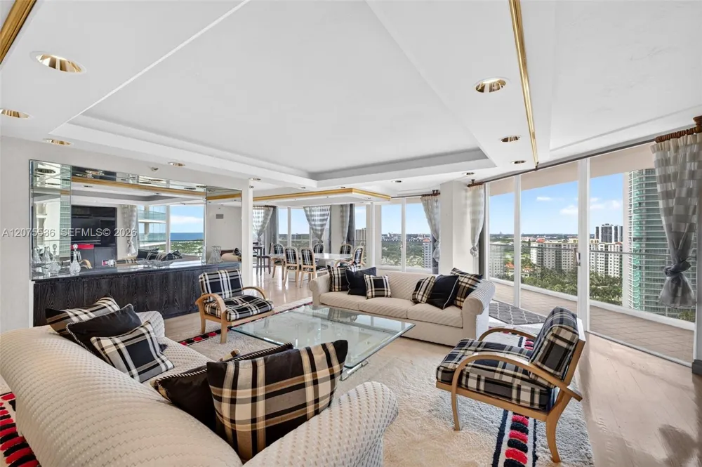 19707 Turnberry Way #22A Aventura, FL 33180