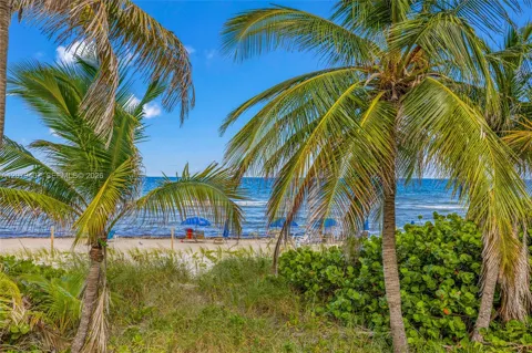 1985 S Ocean Dr #10E