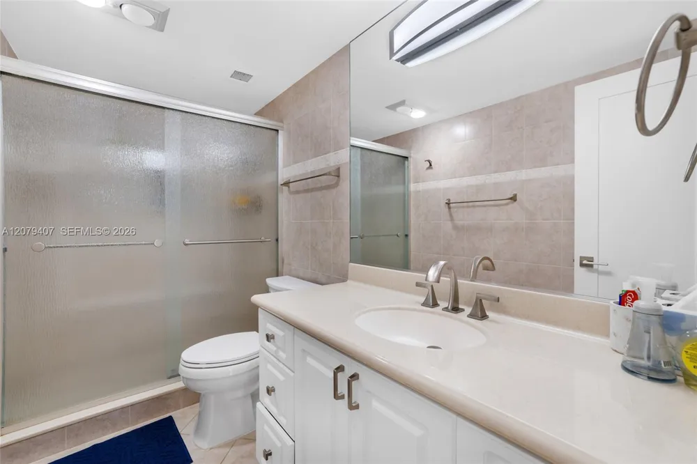 1985 S Ocean Dr #10E Hallandale Beach, FL 33009