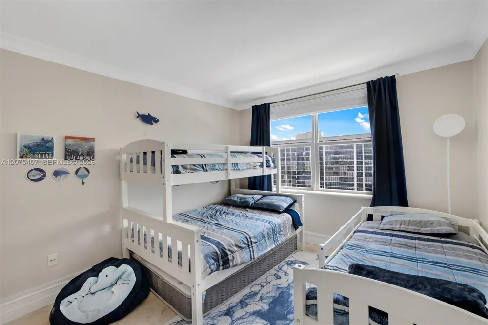 1985 S Ocean Dr #10E Hallandale Beach, FL 33009