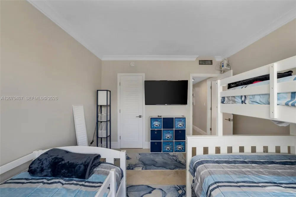 1985 S Ocean Dr #10E Hallandale Beach, FL 33009