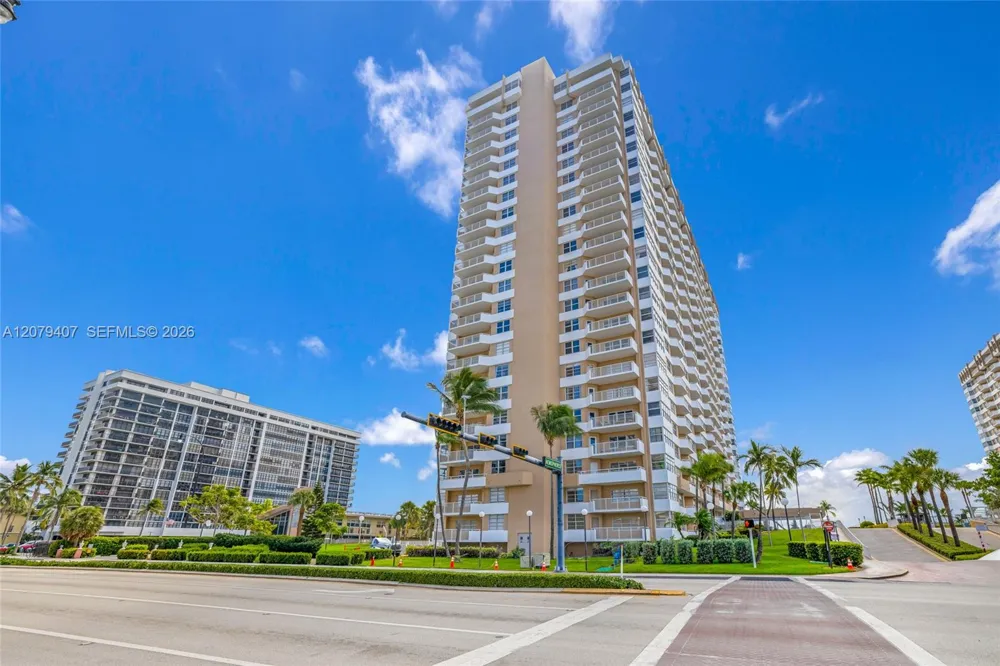 1985 S Ocean Dr #10E Hallandale Beach, FL 33009