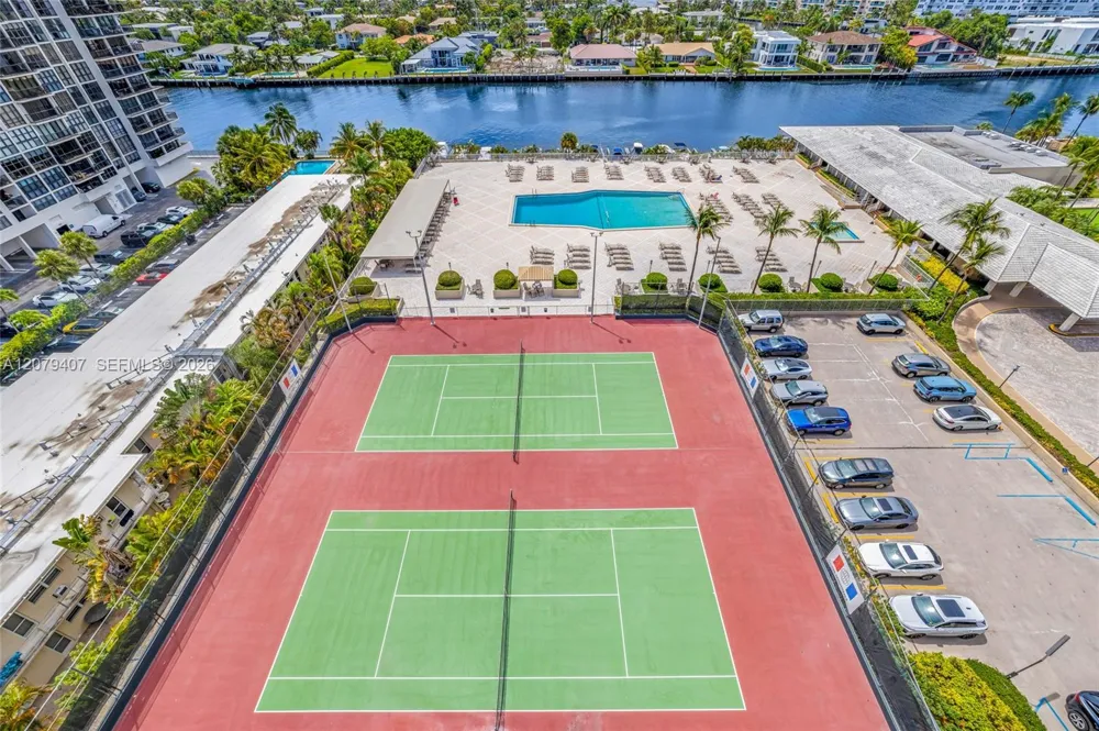 1985 S Ocean Dr #10E Hallandale Beach, FL 33009