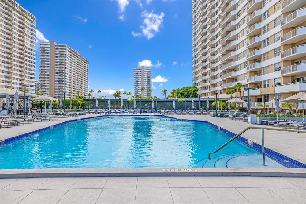 1985 S Ocean Dr #10E Hallandale Beach, FL 33009